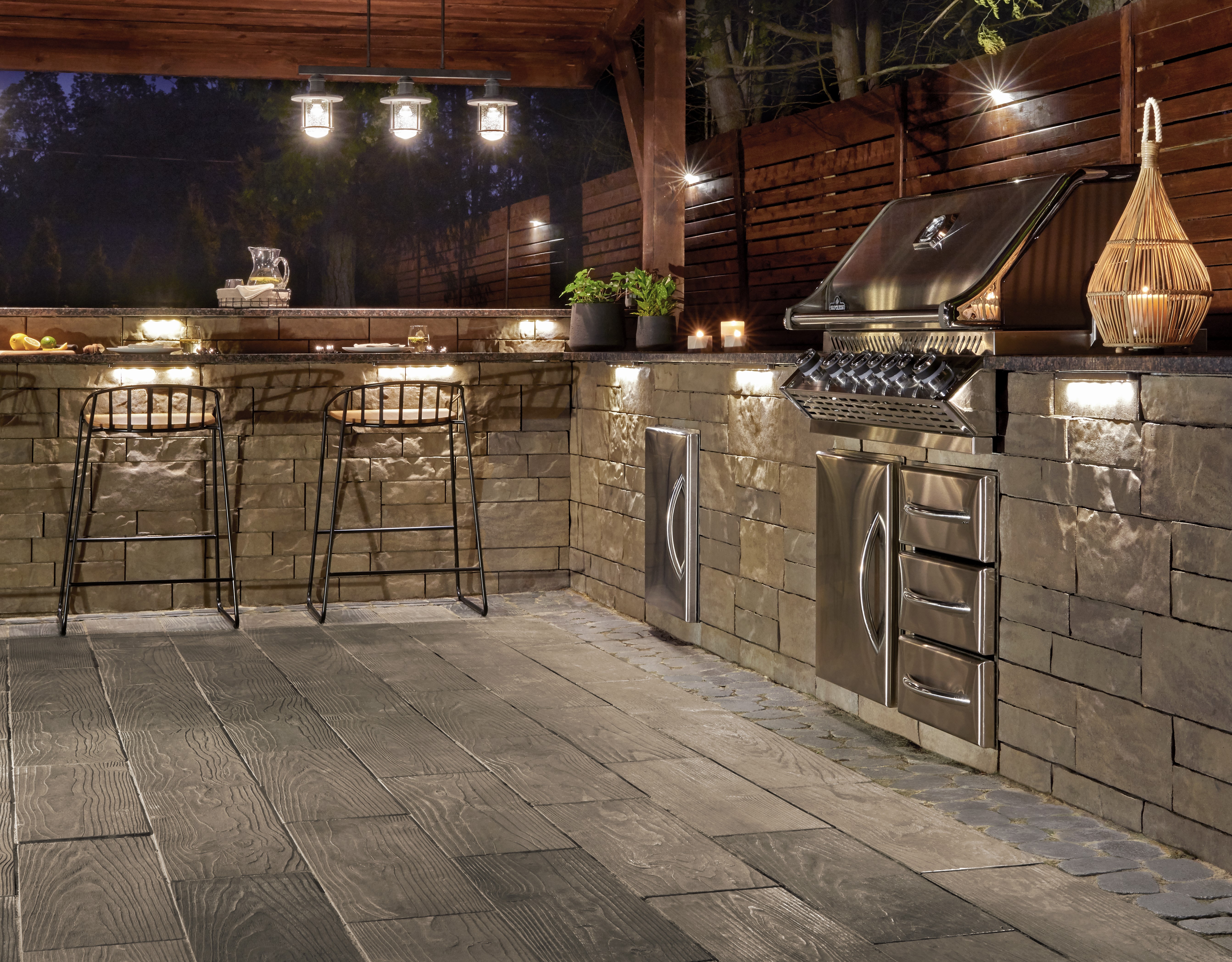Design Your Own Customized Outdoor Kitchen with These 10 Tips