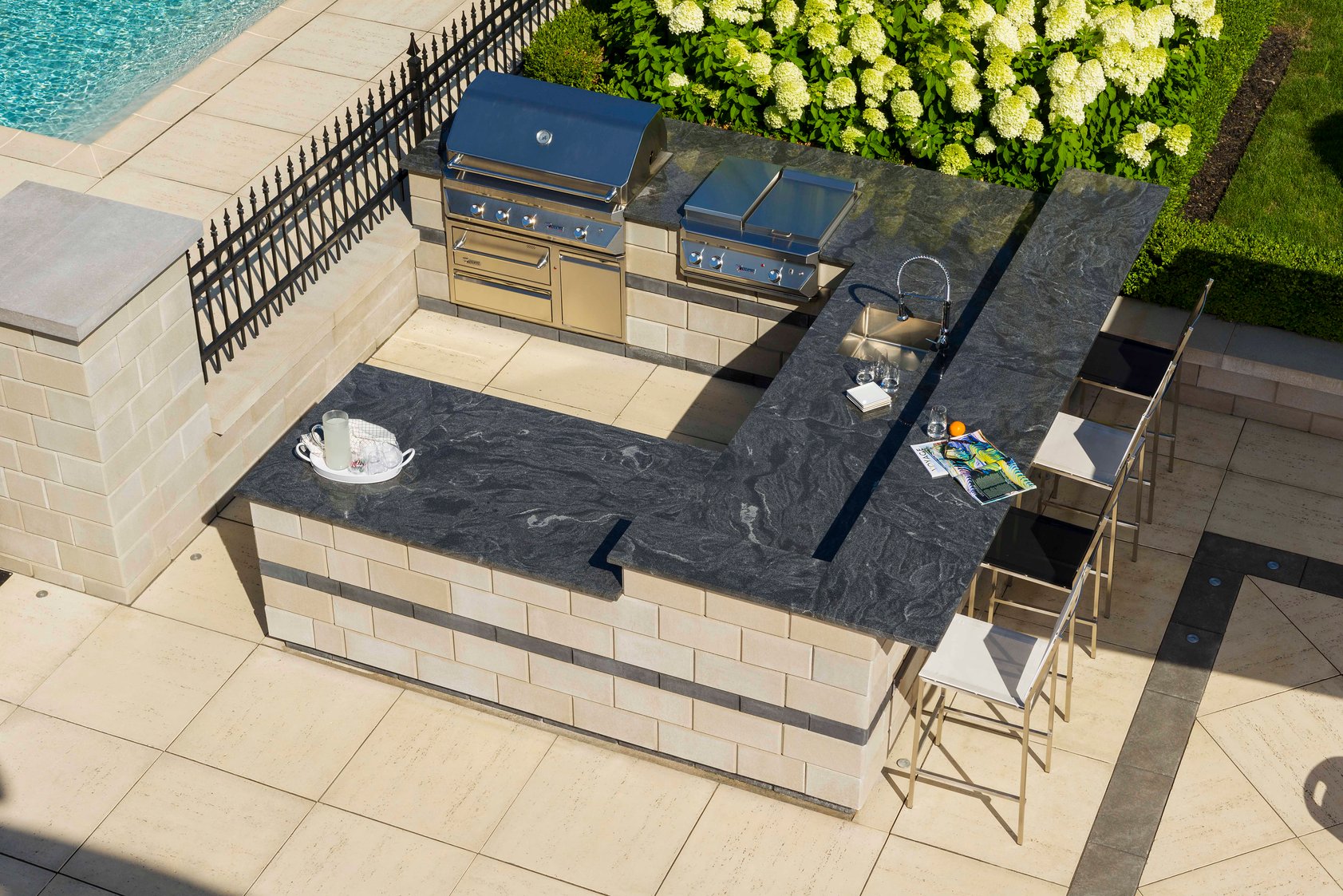 10 Outdoor Kitchen Countertop Ideas And Installation Tips