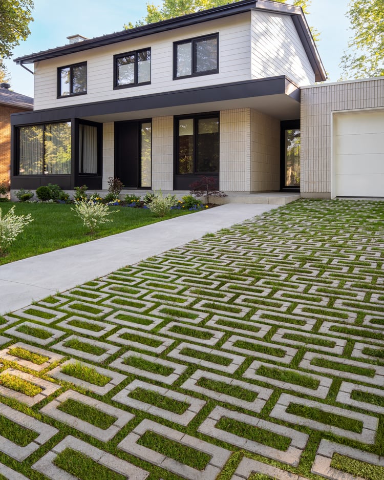 Driveway design featuring Techo-Bloc's Aquastorm permeable pavers 