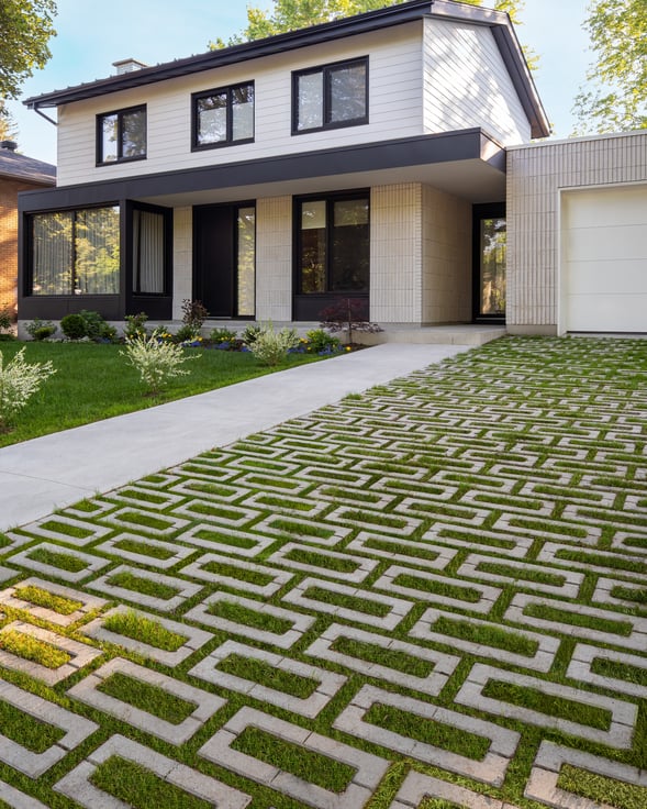 Driveway design featuring Techo-Bloc's permeable driveway paver