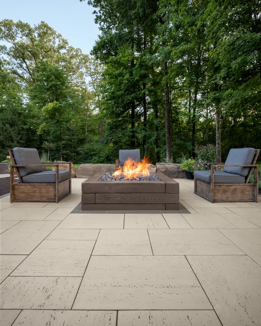 Backyard fire pit design
