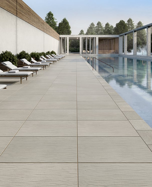 MAIN-commercial-patio-paver-slabs-Ocean-Grande-dalle-de-patio-Primer_TechoBloc_Series-2020_002-CommOcean