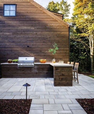 Rustic Outdoor Kitchen for farmstyle house by Techo-Bloc