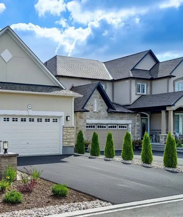 Driveway made out of asphalt