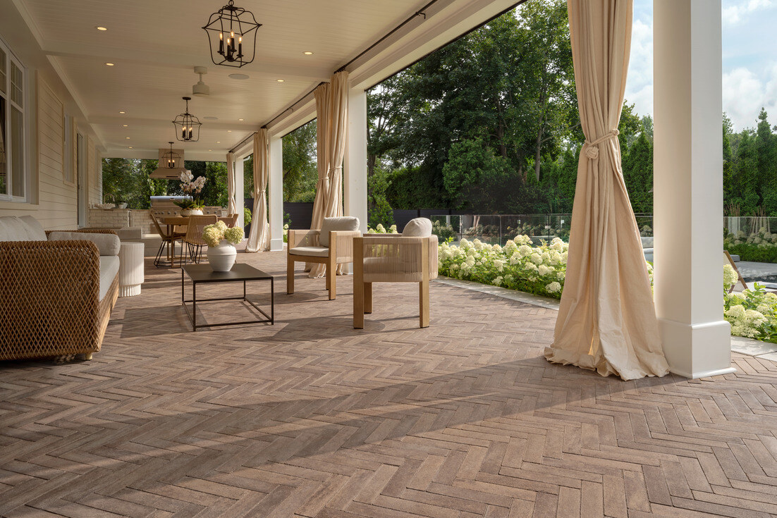 Techo-Bloc backyard patio with Westmount pavers