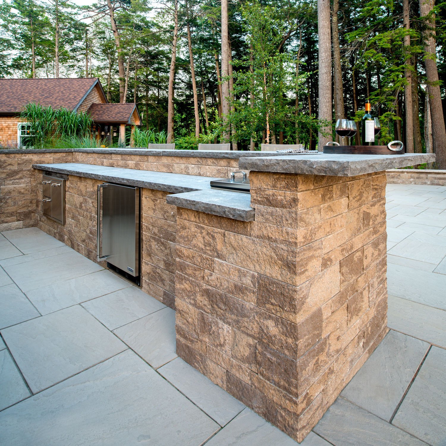 10 Outdoor Kitchen Countertop Ideas And Installation Tips